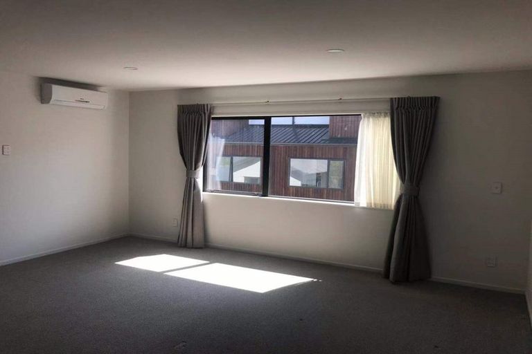Photo of property in 28 Ti Kouka Lane, Sandringham, Auckland, 1025