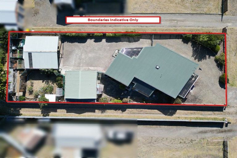 Photo of property in 10 Hennessy Street West, Foxton Beach, Foxton, 4815