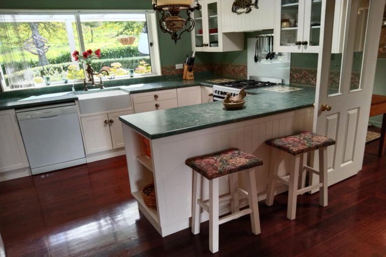 Photo of property in 11 Te Pahi River Drive, Paparoa, Maungaturoto, 0583