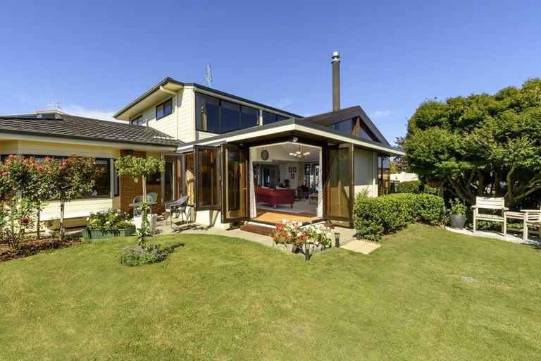 Photo of property in 11 Laing Place, Otumoetai, Tauranga, 3110