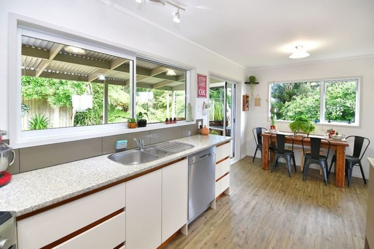 Photo of property in 144 Wishart Road, Helensville, 0875