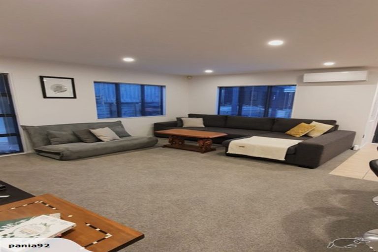 Photo of property in 66b Grand Drive, Orewa, 0931