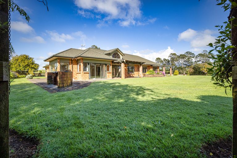 Photo of property in 858a Pirongia Road, Pirongia, Te Awamutu, 3876