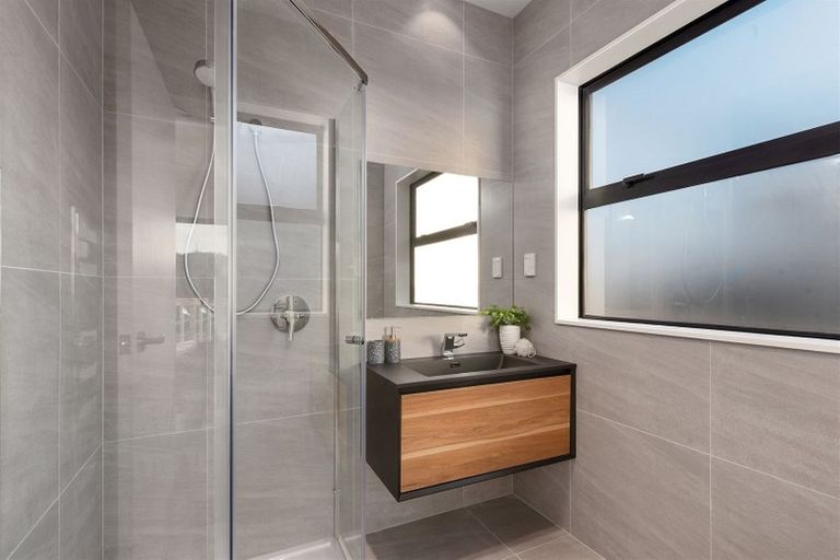 Photo of property in 9 Balthazar Road, Kumeu, 0810