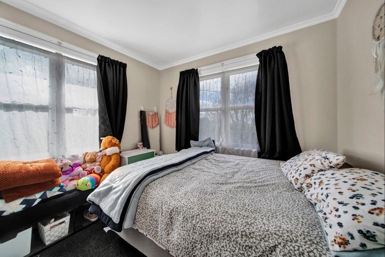 Photo of property in 7 Broadway, Stratford, 4332