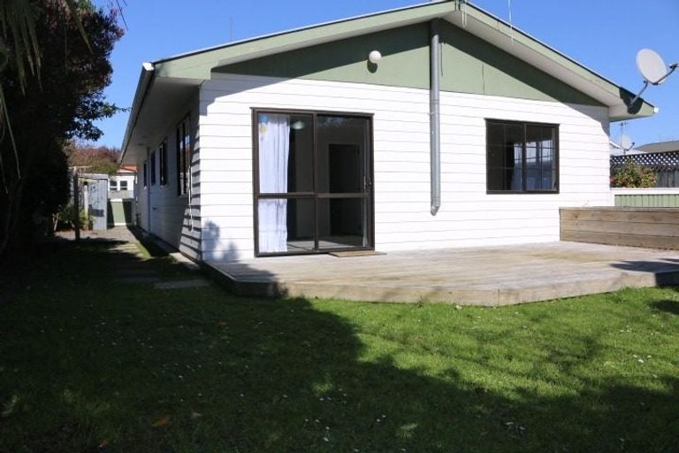 Photo of property in 10 Ihle Street, Terrace End, Palmerston North, 4410