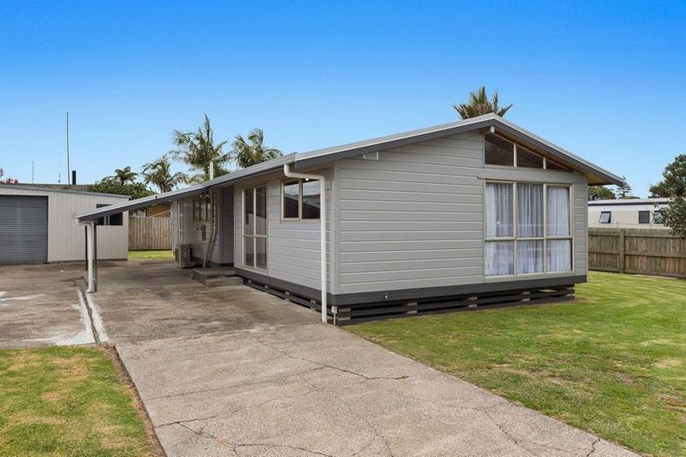 Photo of property in 49 Rata Avenue, Edgecumbe, 3120
