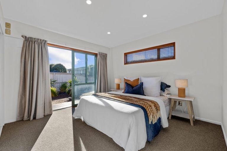 Photo of property in 128 Lake Terrace Road, Burwood, Christchurch, 8061