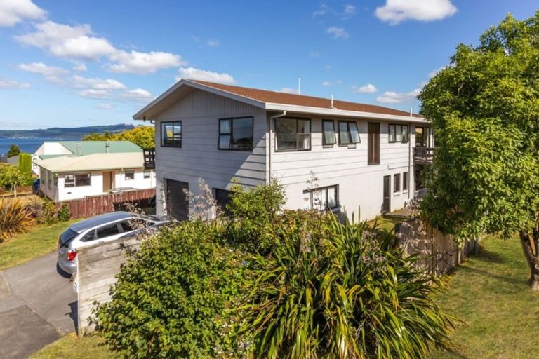 Photo of property in 8 Birch Street, Hilltop, Taupo, 3330