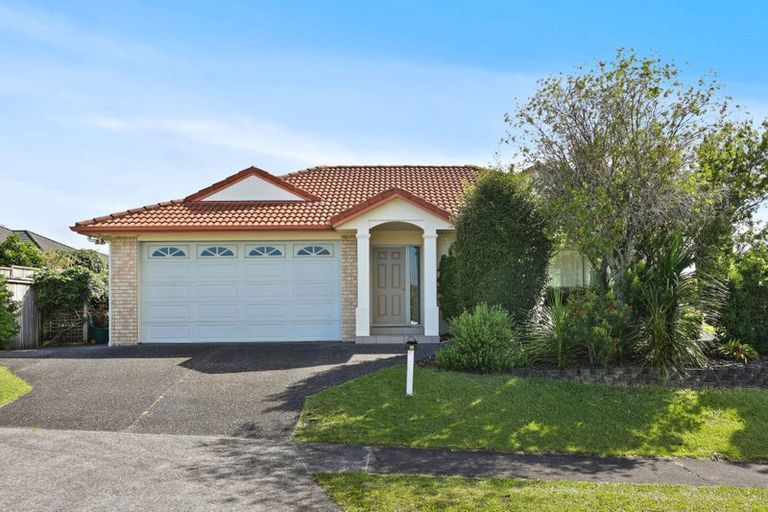 Photo of property in 32 Highfields Terrace, Henderson, Auckland, 0612