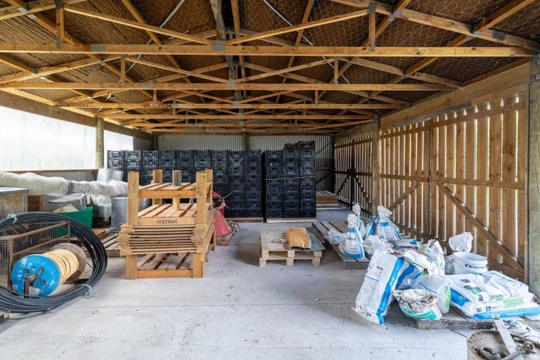 Photo of property in 225 Hoeka Road, Matangi, Hamilton, 3284