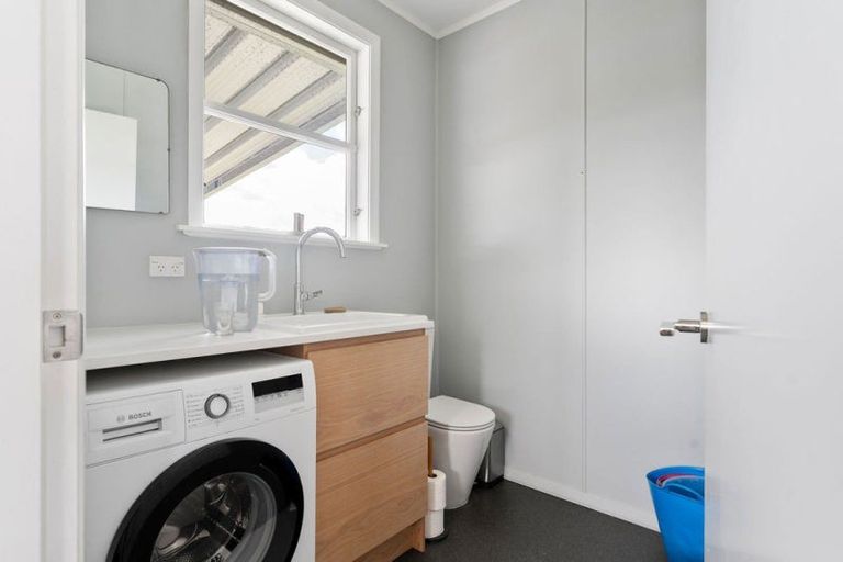 Photo of property in 2 Hinau Place, Lansdowne, Masterton, 5810