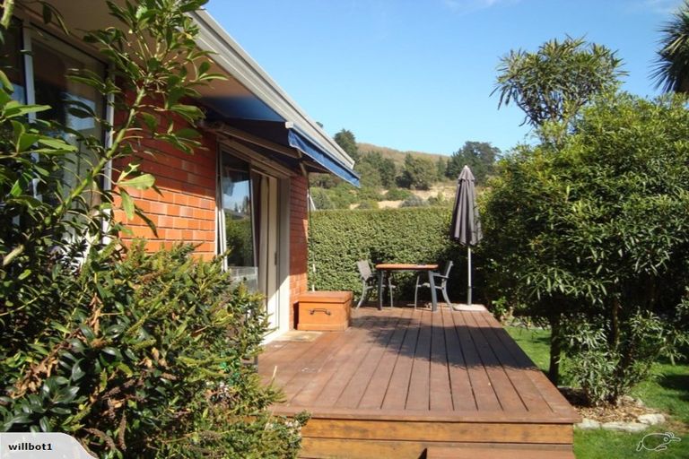 Photo of property in 7a Pawaho Place, Heathcote Valley, Christchurch, 8022