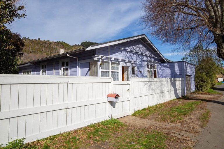 Photo of property in 7 Waimea Road, Nelson South, Nelson, 7010