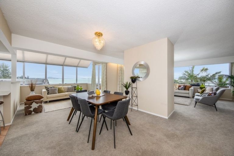 Photo of property in 5 Rangitoto View Road, Cockle Bay, Auckland, 2014