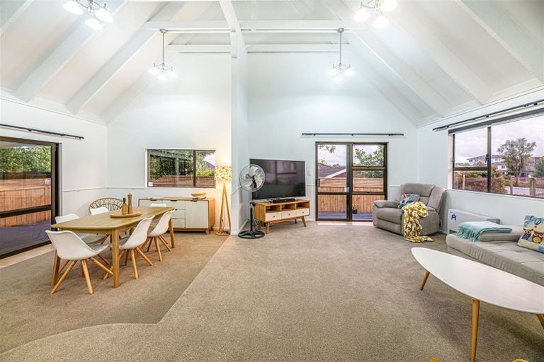 Photo of property in 164 Sturges Road, Henderson, Auckland, 0612