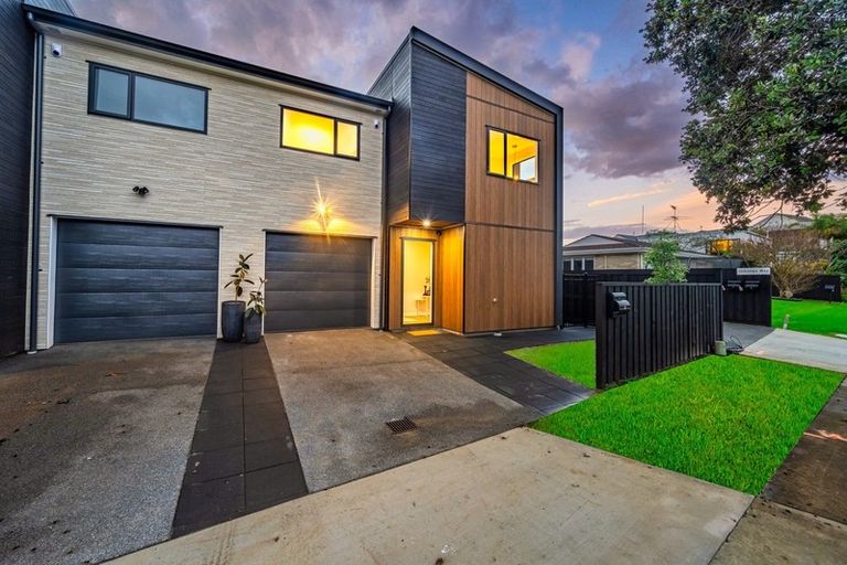 Photo of property in 8 Clovelly Road, Bucklands Beach, Auckland, 2012