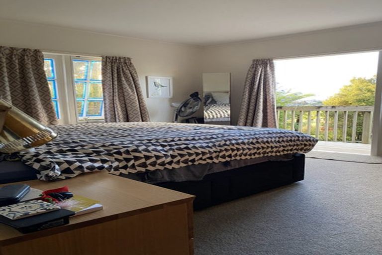 Photo of property in 107 Matipo Road, Mairangi Bay, Auckland, 0630