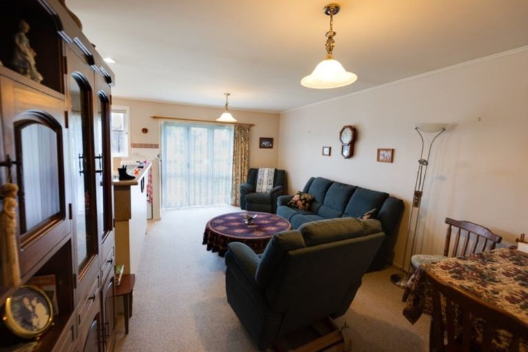 Photo of property in 35 Walnut Place, Tokoroa, 3420