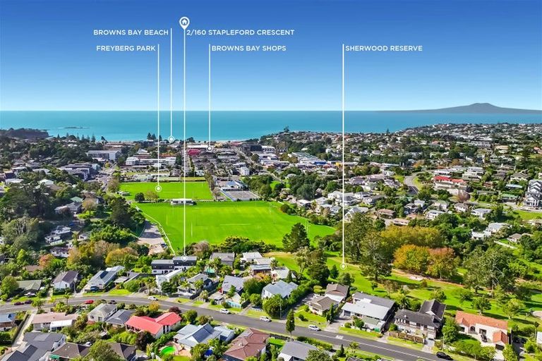 Photo of property in 2/160 Stapleford Crescent, Browns Bay, Auckland, 0630