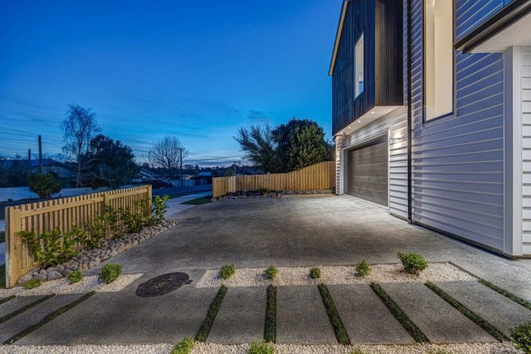 Photo of property in 17a Alexandra Street, Riverhead, 0820