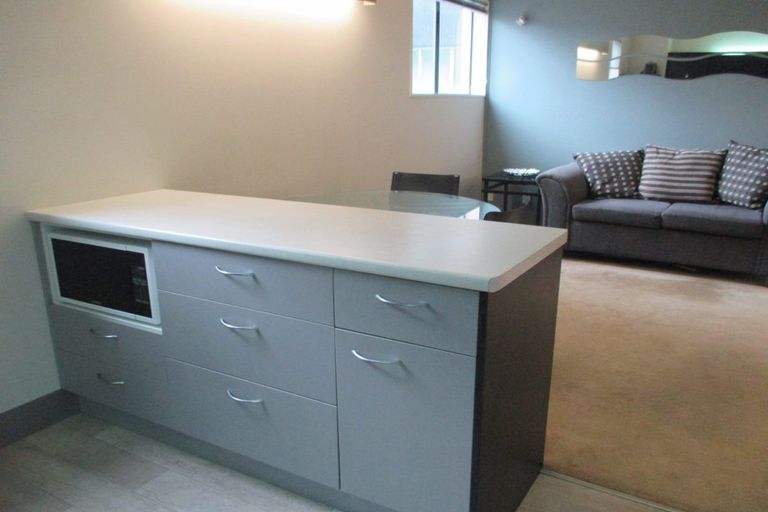 Photo of property in Urbane Apartments, 26/29 Webb Street, Mount Cook, Wellington, 6011