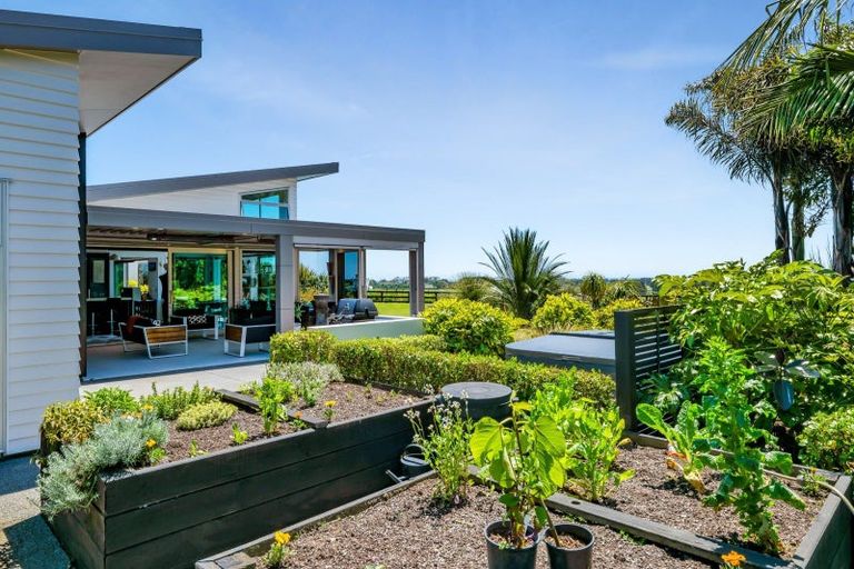 Photo of property in 412a Corbett Road, Lepperton, New Plymouth, 4373