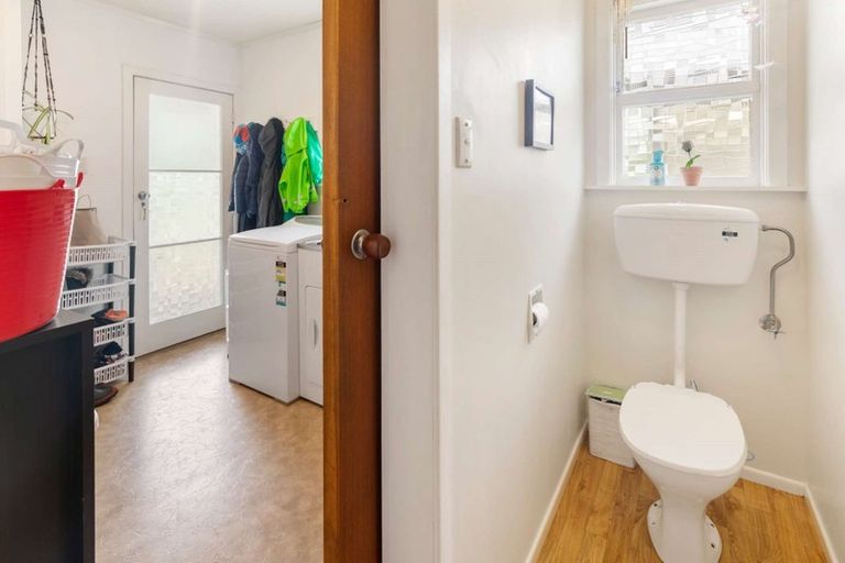 Photo of property in 184 Puriri Street, Castlecliff, Whanganui, 4501