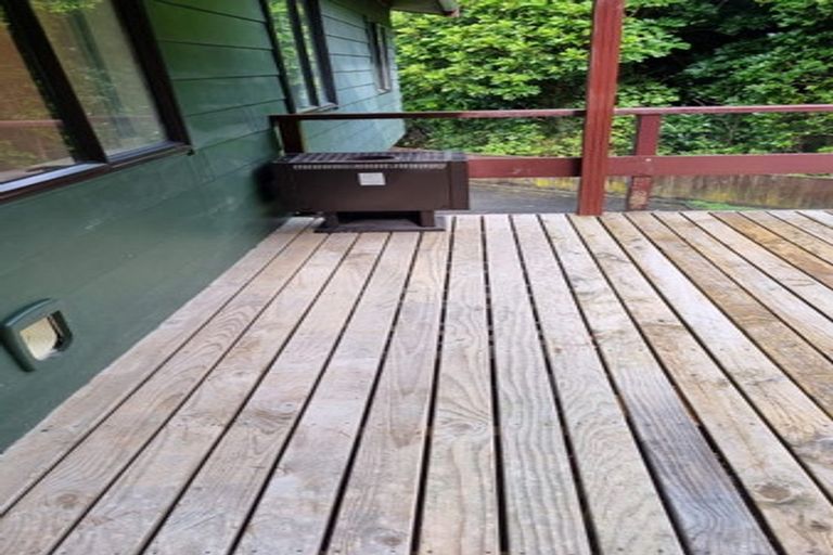 Photo of property in 31a Camellia Terrace, Maungaraki, Lower Hutt, 5010