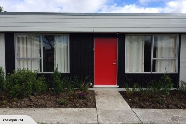 Photo of property in 3/1 Cockayne Crescent, Sunnynook, Auckland, 0620