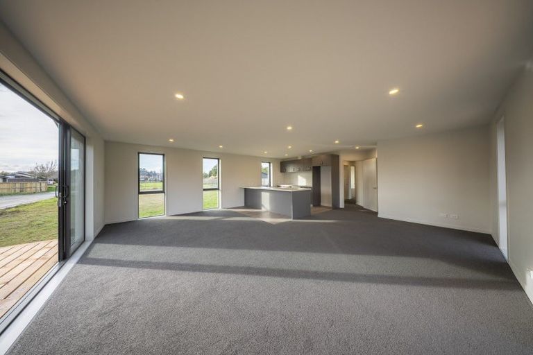 Photo of property in 21 Tukare Loop, Te Anau, 9600