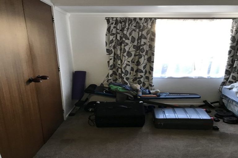 Photo of property in 2/164 Prince Regent Drive, Farm Cove, Auckland, 2012