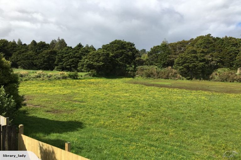 Photo of property in 14 Rheingold Place, Huapai, Kumeu, 0810