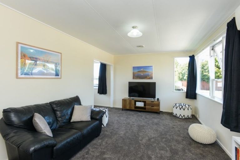 Photo of property in 405 Kotuku Street, Camberley, Hastings, 4120