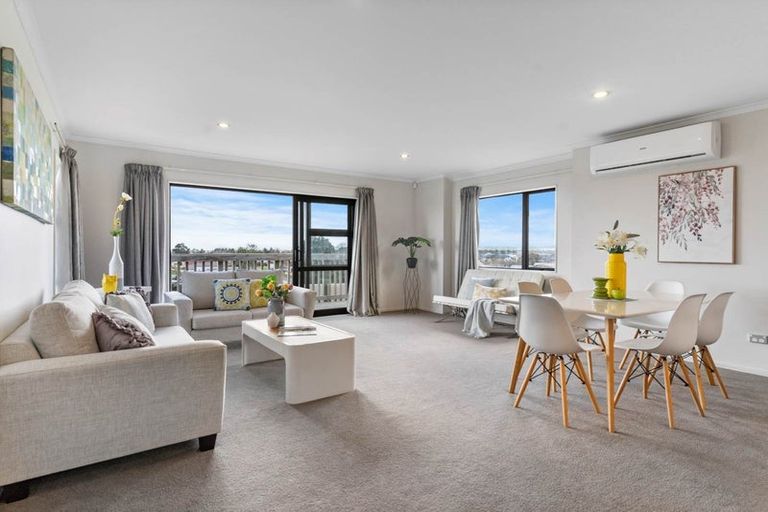 Photo of property in 173 Keri Vista Rise, Papakura, 2110