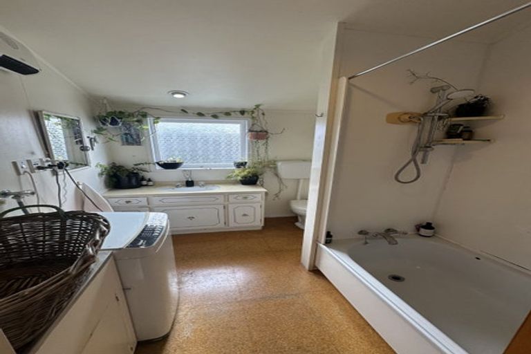 Photo of property in 10 Colville Street, Newtown, Wellington, 6021