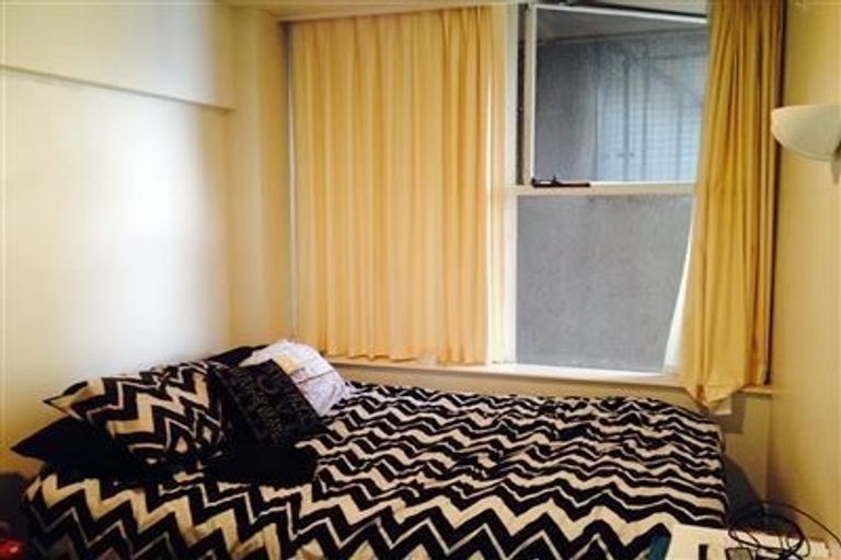 Photo of property in Terrace Tower Apartments, 12a/126 The Terrace, Wellington Central, Wellington, 6011