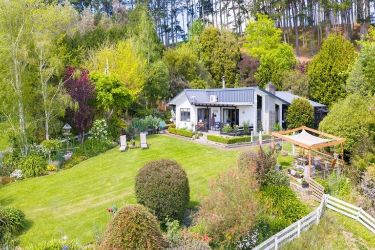 Photo of property in 128 Mangatarata Road, Waipukurau, 4285