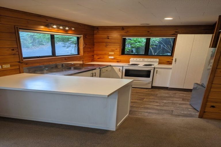 Photo of property in 2/32 Trinidad Road, Sunnynook, Auckland, 0620