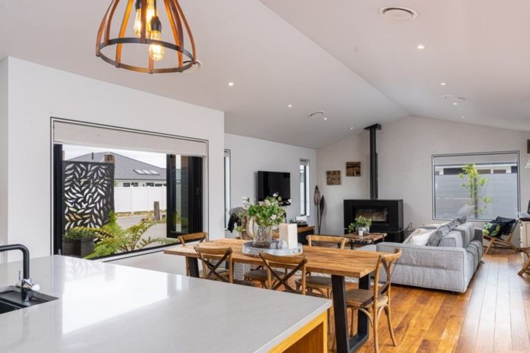 Photo of property in 20 Westwood Street, Greytown, 5712