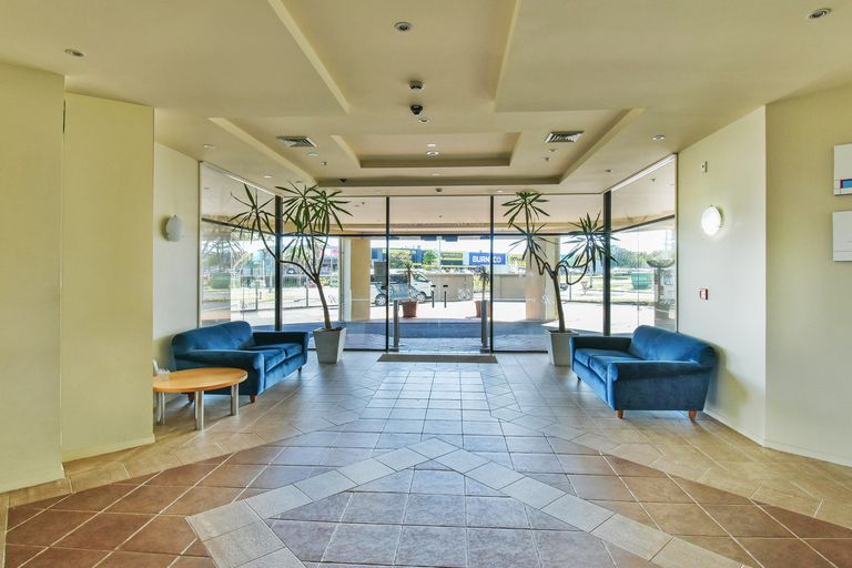 Photo of property in The Rennaissance, 1g/18 Ronwood Avenue, Manukau, Auckland, 2104