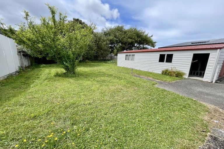 Photo of property in 8 Brook Street, Waiwhetu, Lower Hutt, 5010