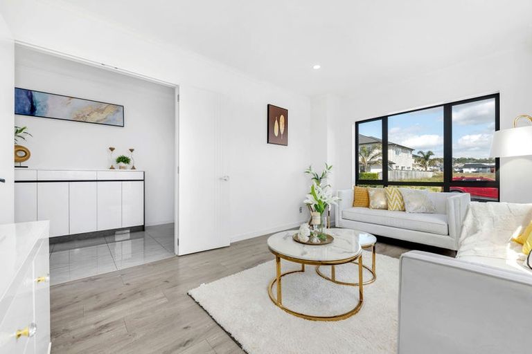 Photo of property in 73 Hughs Way, Flat Bush, Auckland, 2019
