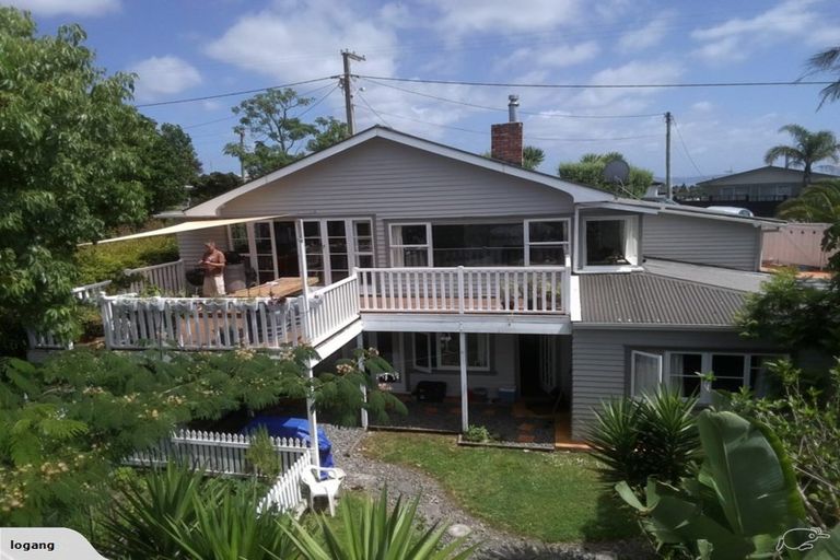 Photo of property in 76 Wade River Road, Stanmore Bay, Whangaparaoa, 0932