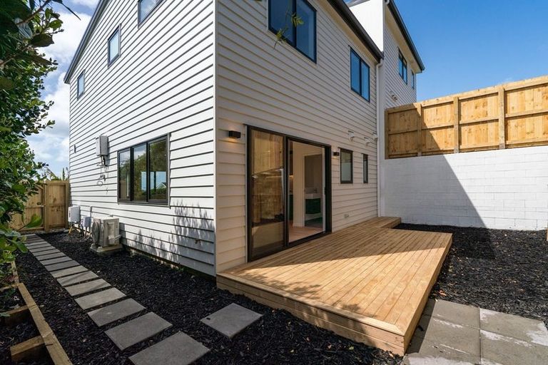 Photo of property in 57b Chequers Avenue, Glenfield, Auckland, 0629