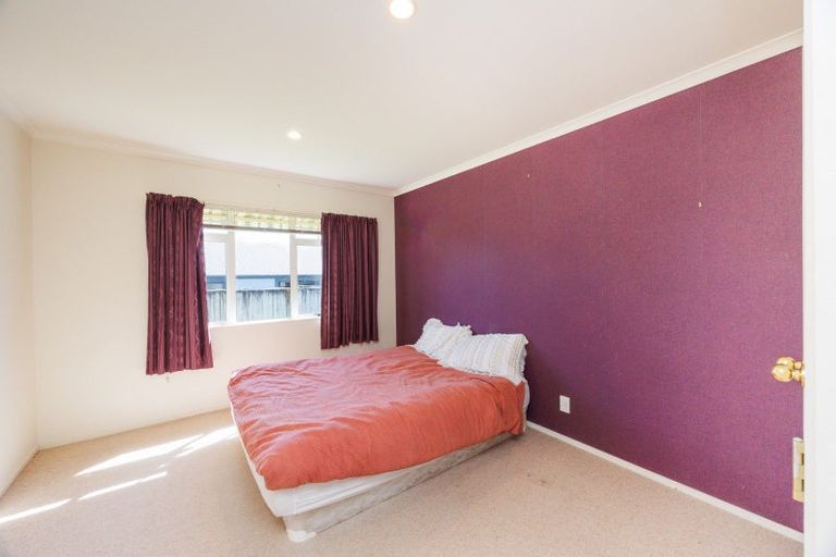 Photo of property in 9 Woodgate Court, Fitzherbert, Palmerston North, 4410