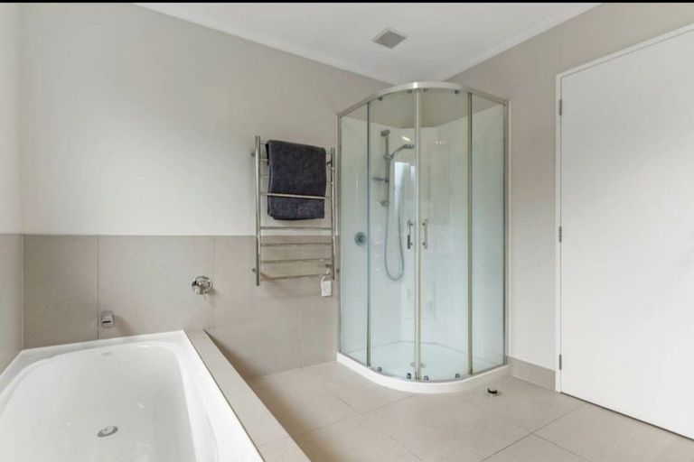 Photo of property in 2/19 Emyvalie Place, Dannemora, Auckland, 2016