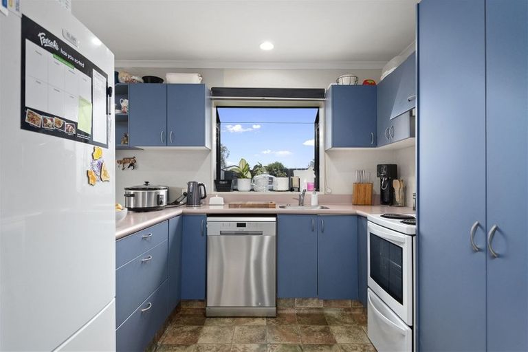 Photo of property in 49 Kane Road, Papamoa Beach, Papamoa, 3118