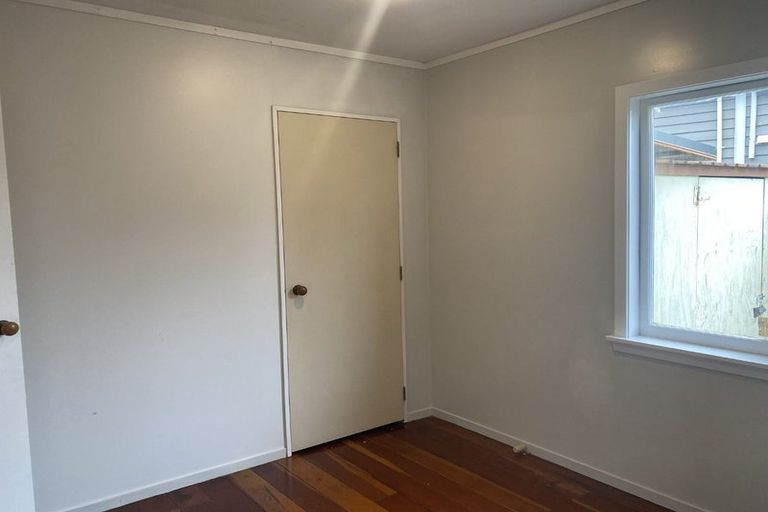 Photo of property in 24 Claudelands Road, Hamilton East, Hamilton, 3216