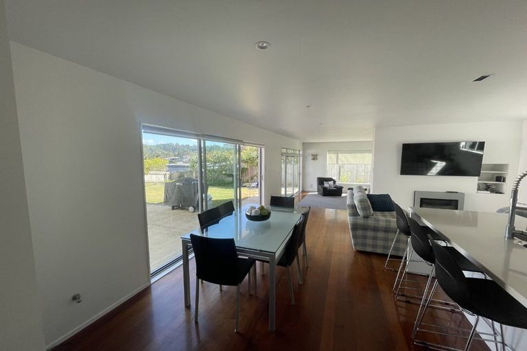 Photo of property in 67 Aberley Road, Schnapper Rock, Auckland, 0632